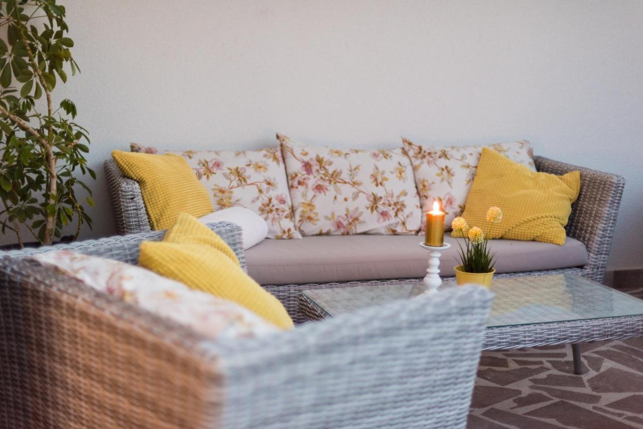 Apartmani Julija Vodice Exterior foto